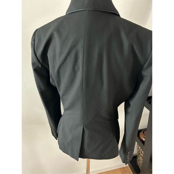 The limited black blazer size 4 - Picture 2 of 5